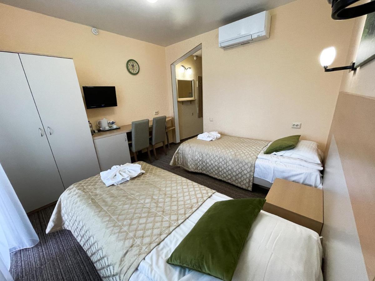 Sanatoriy Priozernyi Hotel Naroch Bagian luar foto