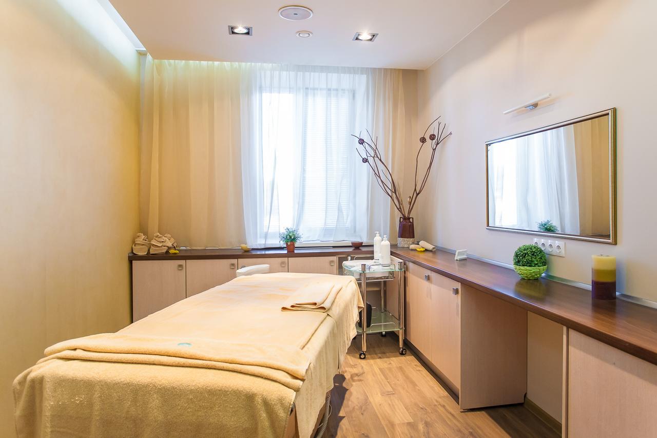 Sanatoriy Priozernyi Hotel Naroch Bagian luar foto